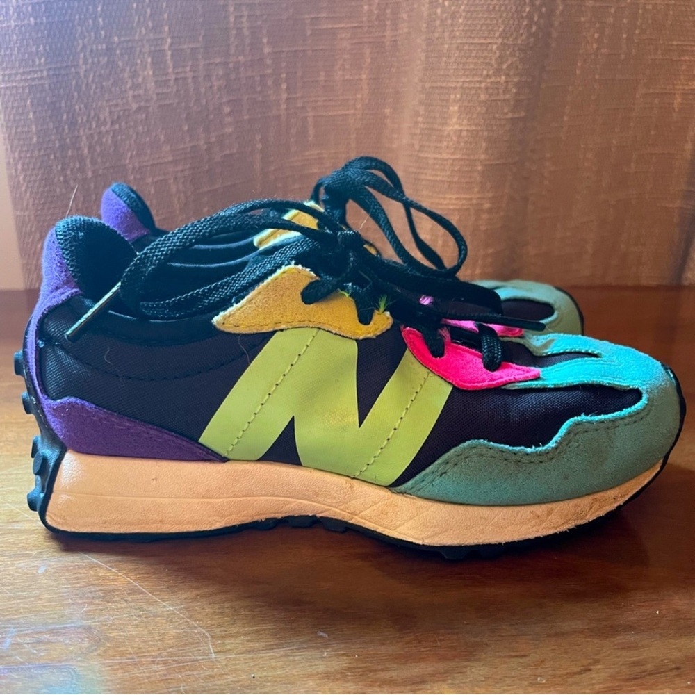🌈GUC New Balance Rainbow 327 Sneakers🌈
